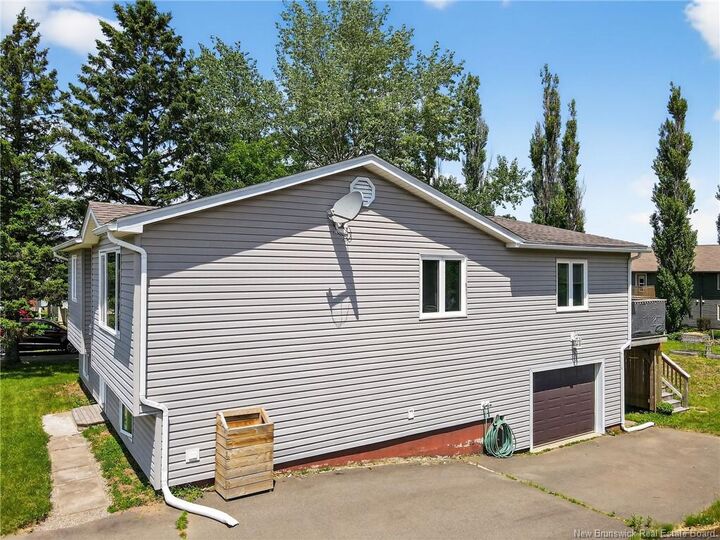 Property Photo: 104 Chesley Drive NB E4P 1N2