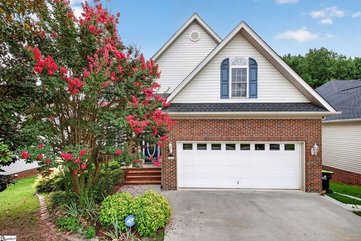 Property Photo:  105 Meadow Green Drive  SC 29673 