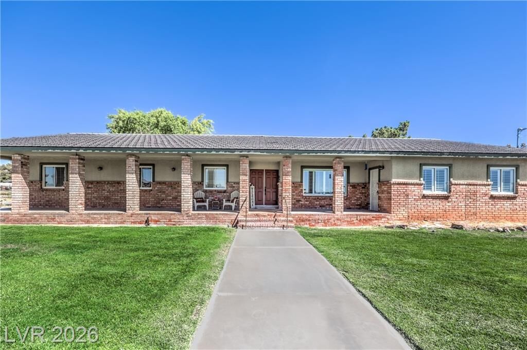 Property Photo:  8910 West Rosada Way  NV 89149 