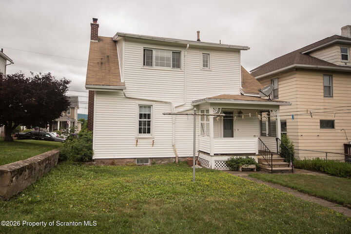 Property Photo:  1209 S Irving Avenue  PA 18505 