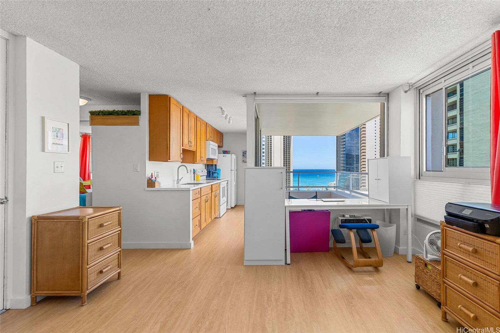 Property Photo:  2421 Tusitala Street 2103  HI 96815 
