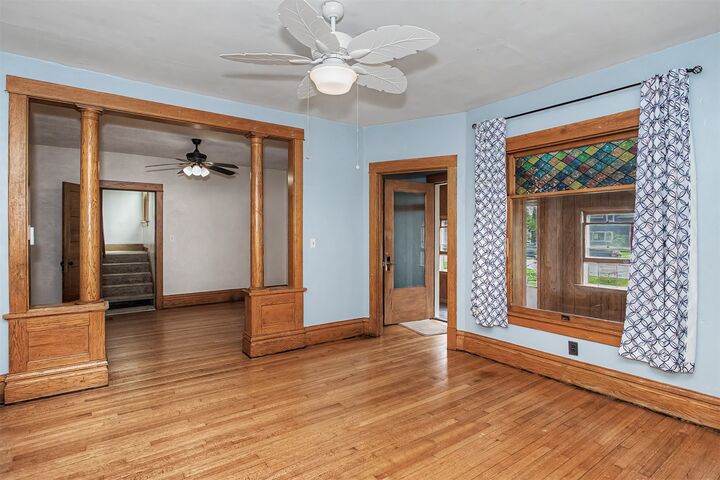 Property Photo: 703 Pennsylvania Avenue IA 50248