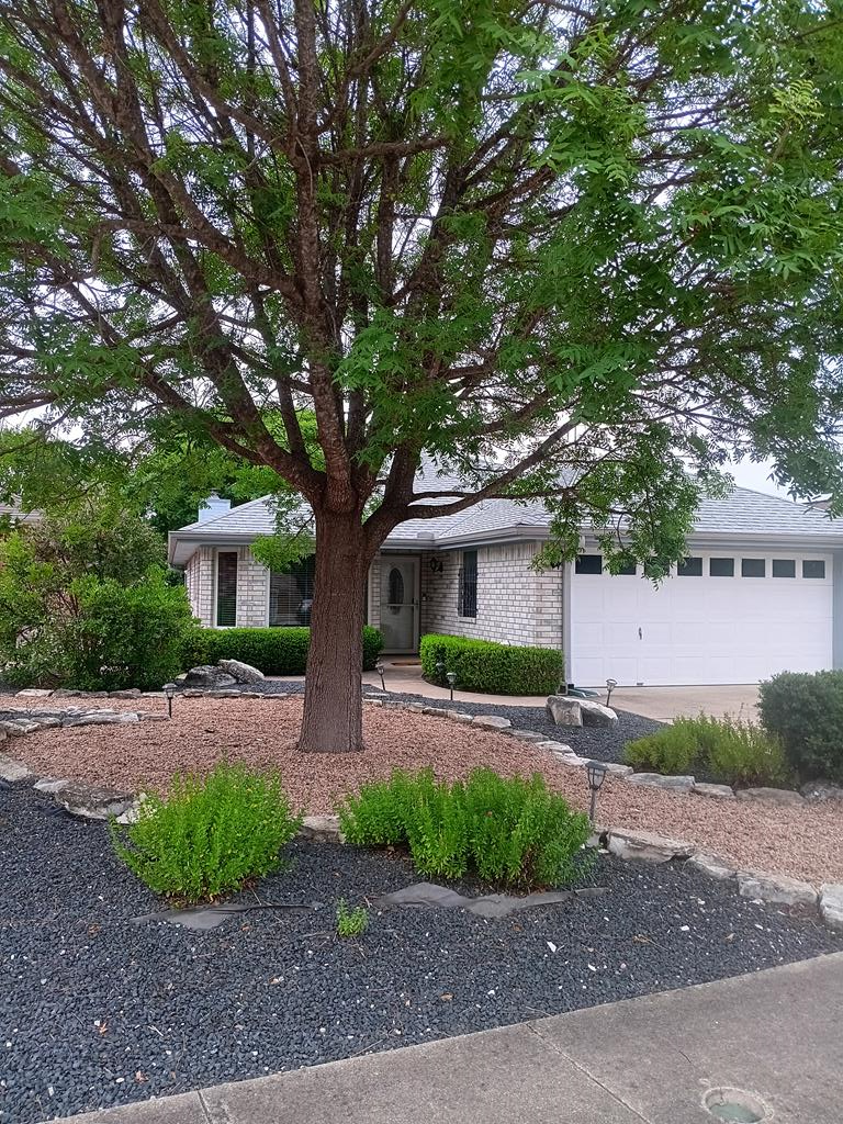 Property Photo: 217 Oak Hill Dr TX 78028