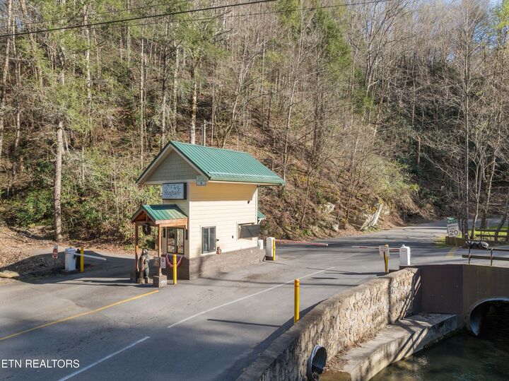 Property Photo:  2509 Sunset Drive  TN 37862 