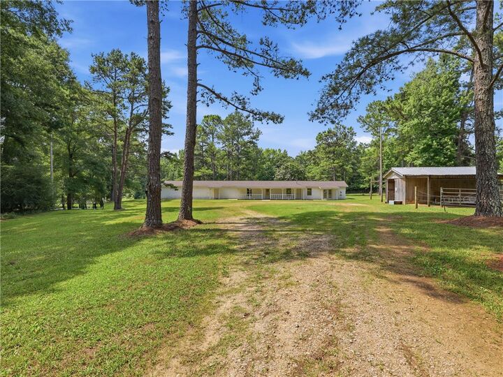 Property Photo:  273 Lee Road 453  AL 36879 