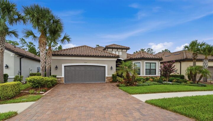 Property Photo: 20117 Umbria Hill Drive FL 33647