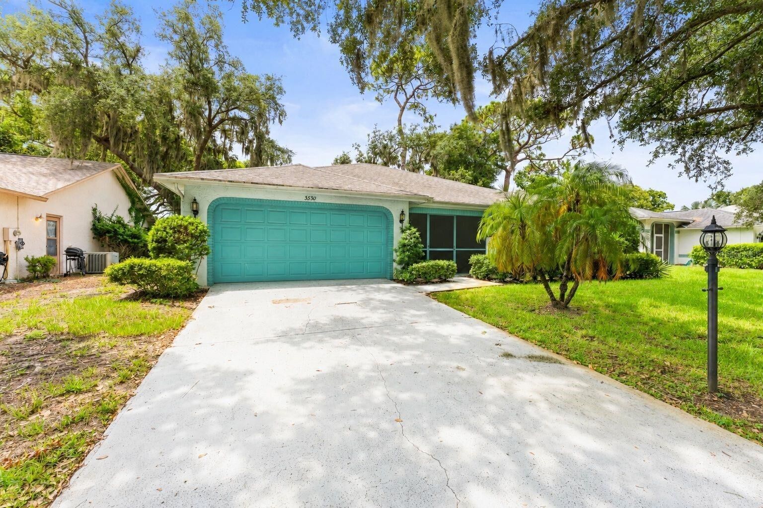 Property Photo: 3550 Oak Lake Drive FL 34684