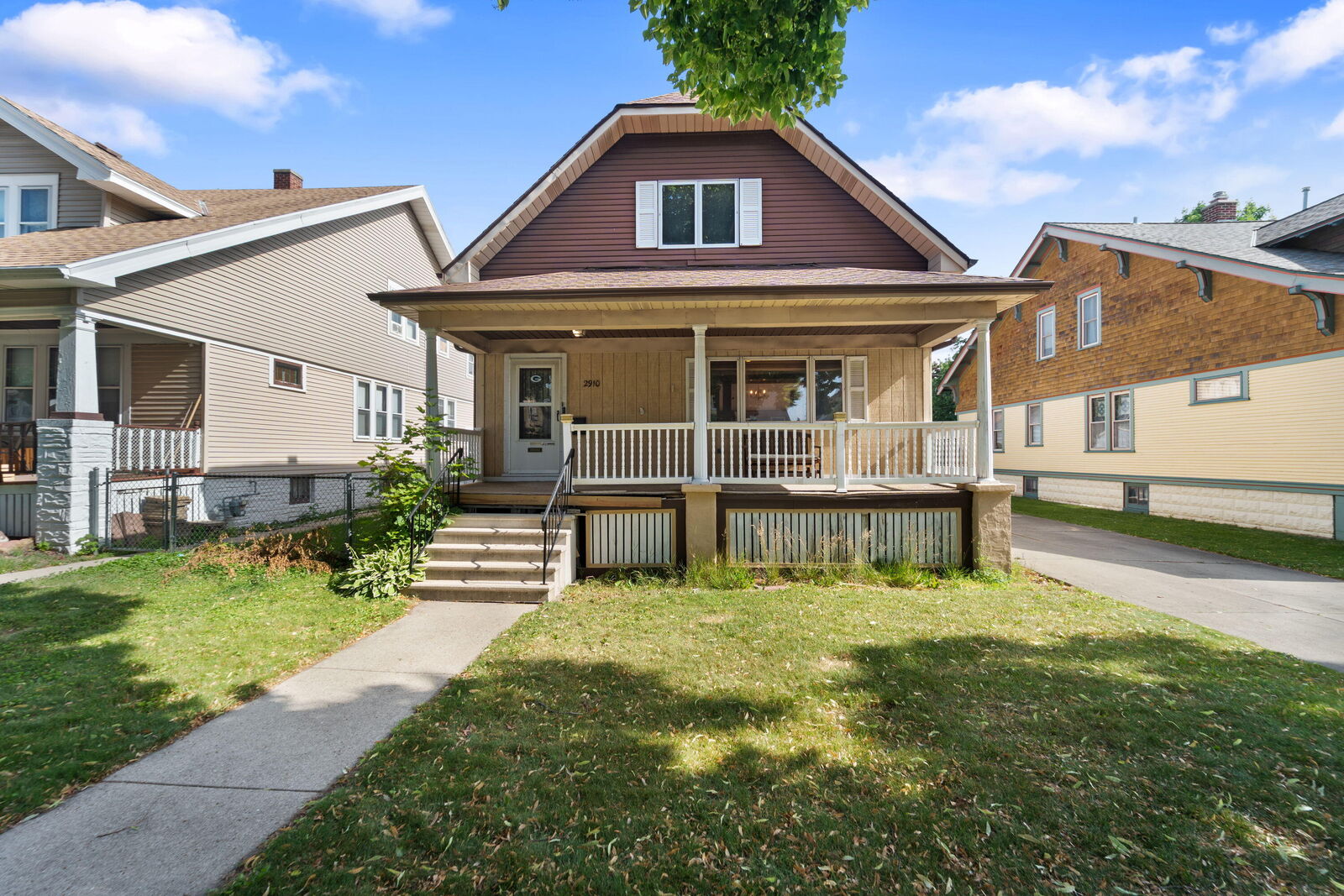 Property Photo:  2910 W Mitchell St  WI 53215 