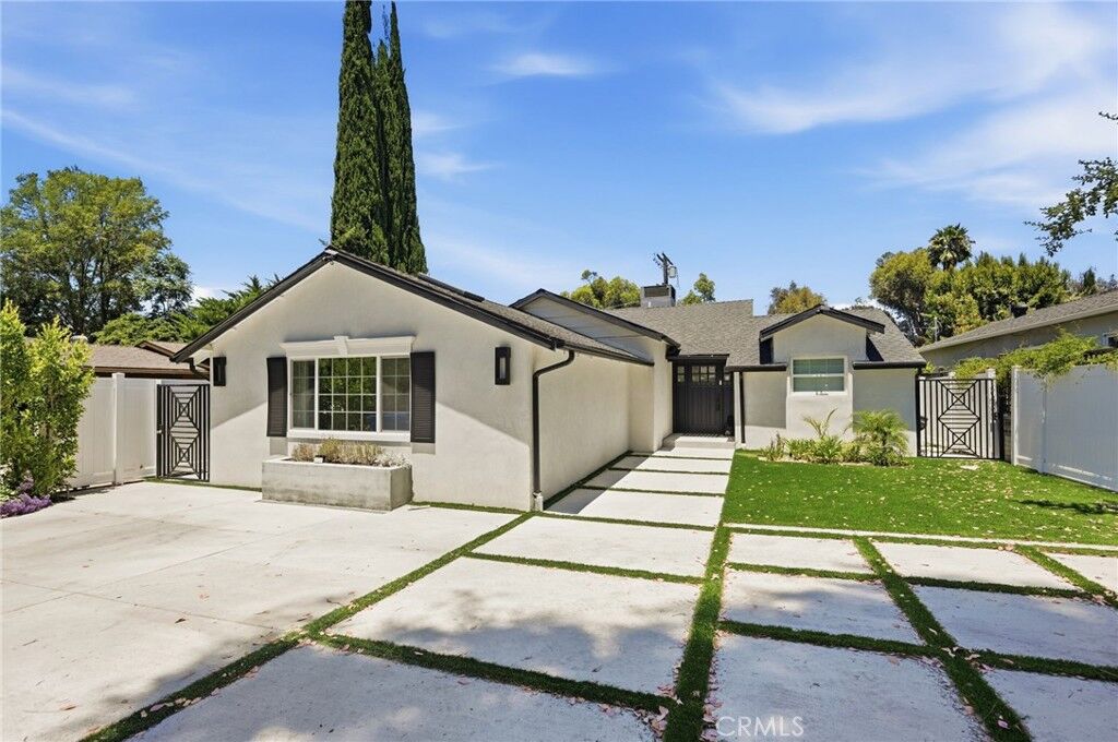 Property Photo: 21231 San Miguel Street CA 91364