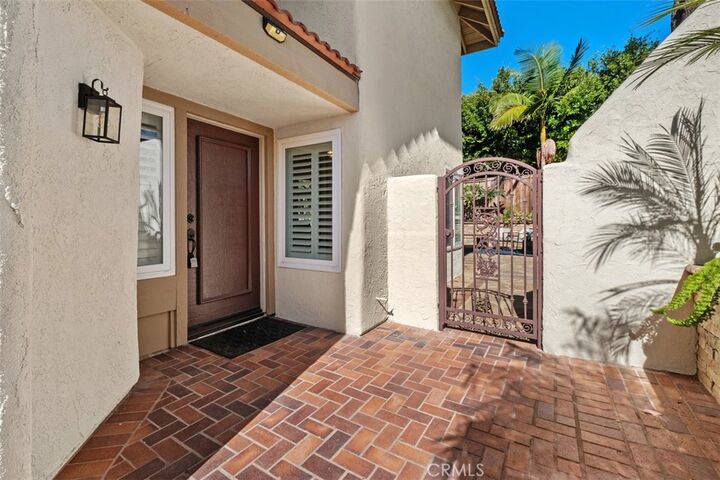 Property Photo: 27 Campanero E CA 92620
