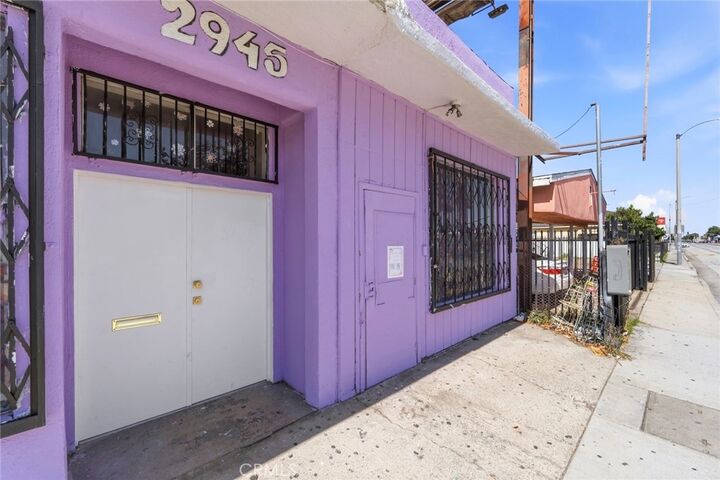Property Photo:  2945 Tweedy  CA 90280 