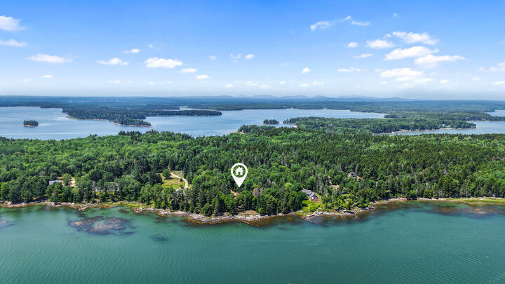 Property Photo: 524 Rays Point Road ME 04658