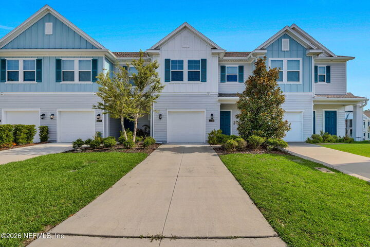 Property Photo: 12703 Josslyn Lane FL 32246