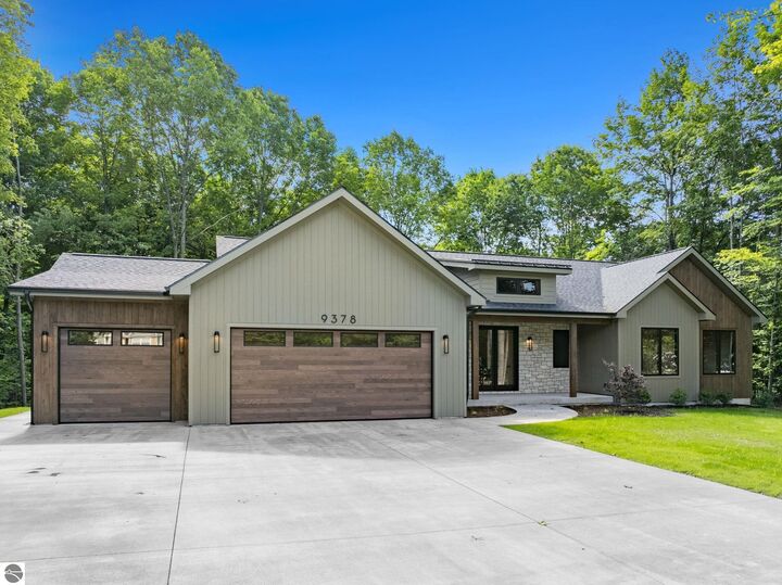 Property Photo:  9378 E Summerfield Drive  MI 49684 