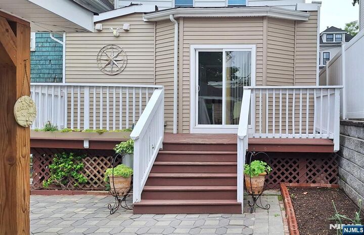 Property Photo:  175 Delavan Avenue  NJ 07104 