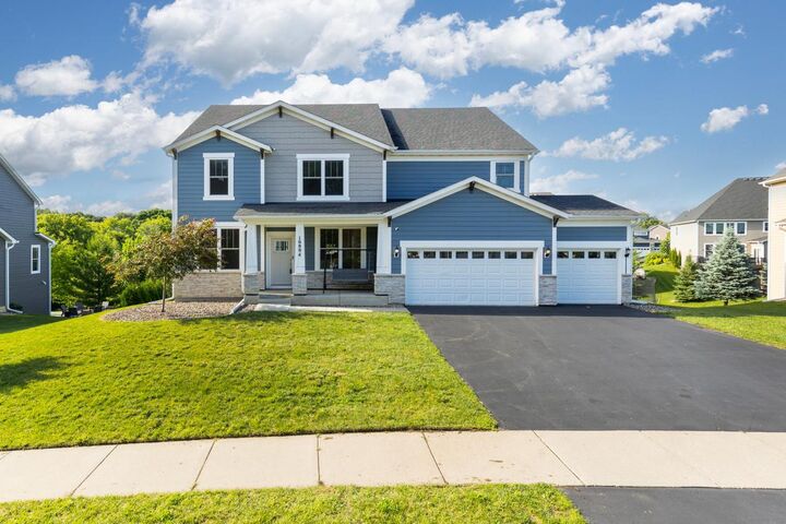 Property Photo:  16894 Reeder Ridge  MN 55347 