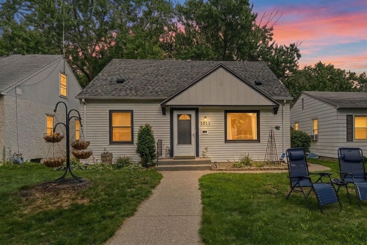 Property Photo:  5252 Washburn Avenue N  MN 55430 