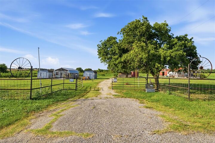 Property Photo:  4554 Eddy Gatesville Parkway  TX 76557 
