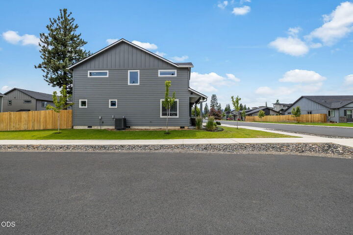 Property Photo: 774 N Reed Street OR 97759