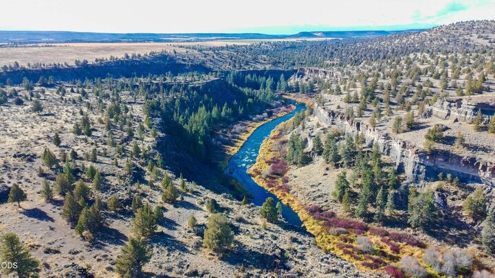 Property Photo: 12233 NW Steelhead Falls Drive OR 97760