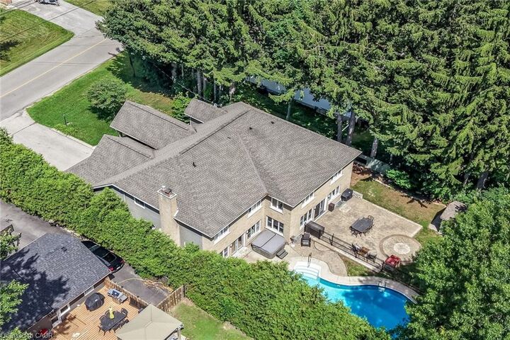 Property Photo:  161 Lloyminn Avenue  ON L9G 1H7 