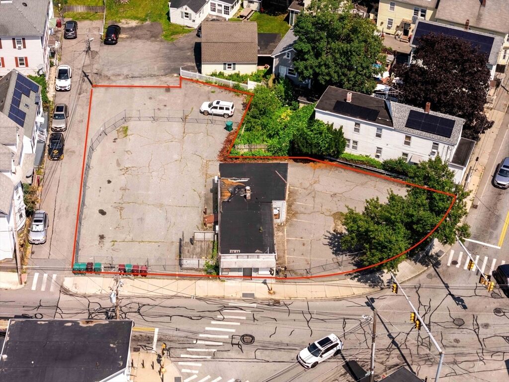 Property Photo: 380 Lawrence St MA 01852