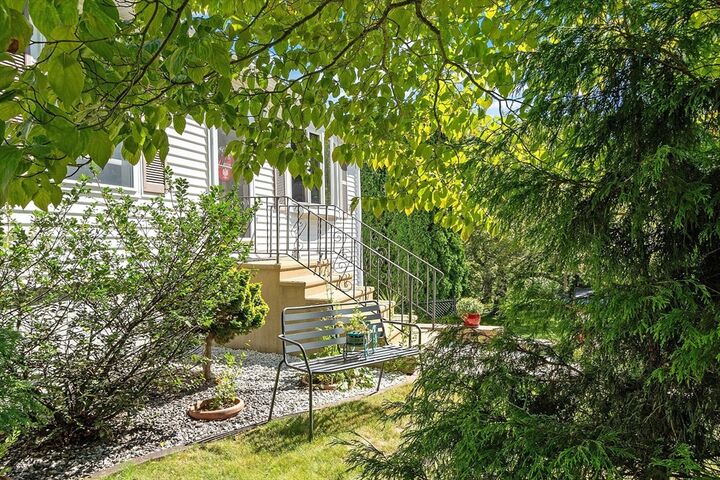 Property Photo:  8 Pershing St  MA 01606 
