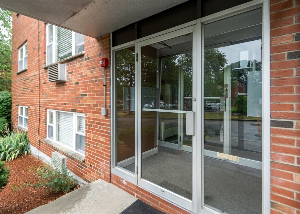 Property Photo: 1105 Lexington St 4-1 MA 02452