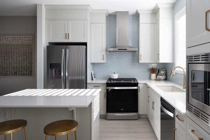 Property Photo: 12 Belmont Place SW AB T2X 5T6