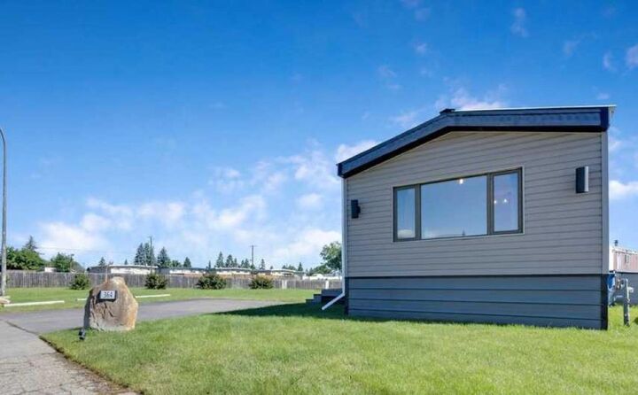 Property Photo: 6220 17 Avenue SE 364 AB T2A 4V5