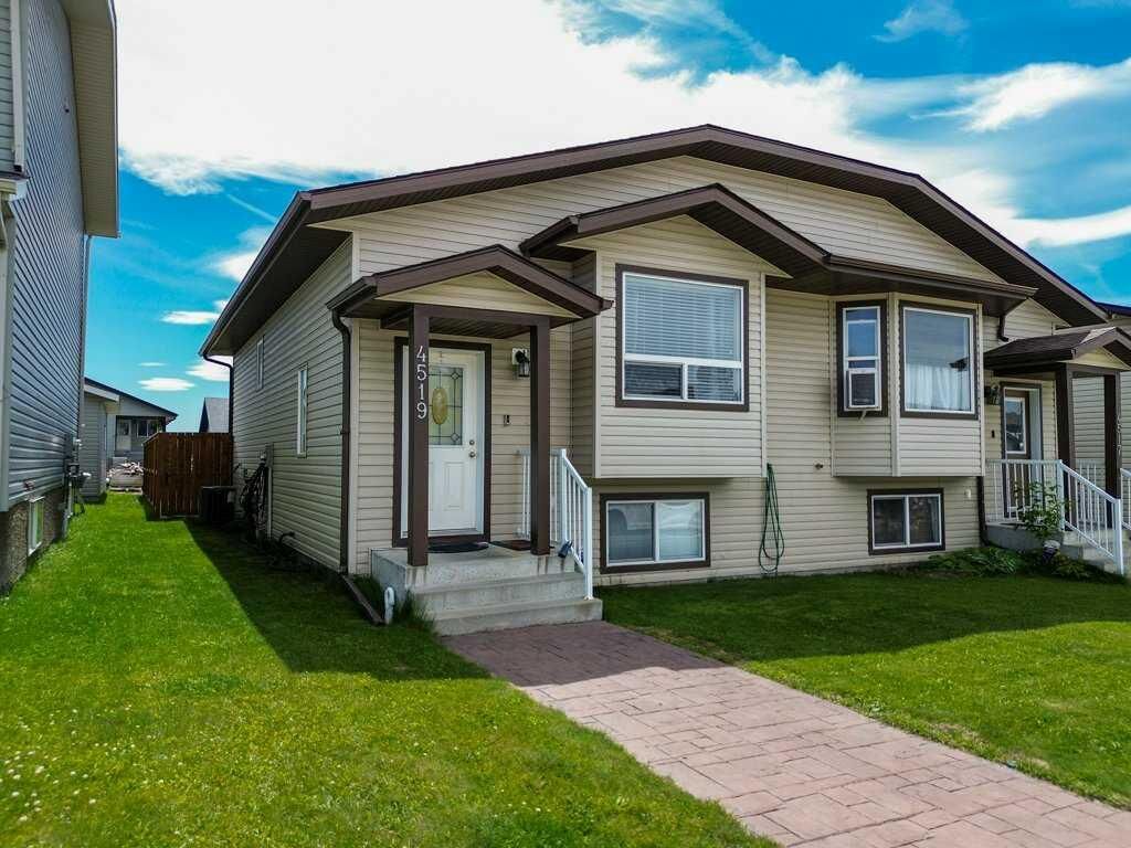 Property Photo:  4519 45 Avenue Close Avenue Close  AB T4T 1W8 