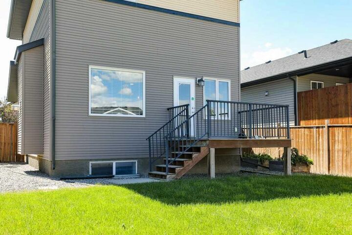 Property Photo: 59 Lasalle Road W AB T1J 5A8