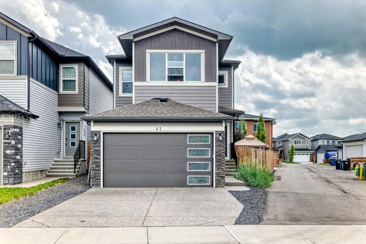 Property Photo: 41 Walcrest Way SE AB T2X 4G4