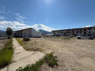 Property Photo: 904 Geikie Street AB T0E 0A8
