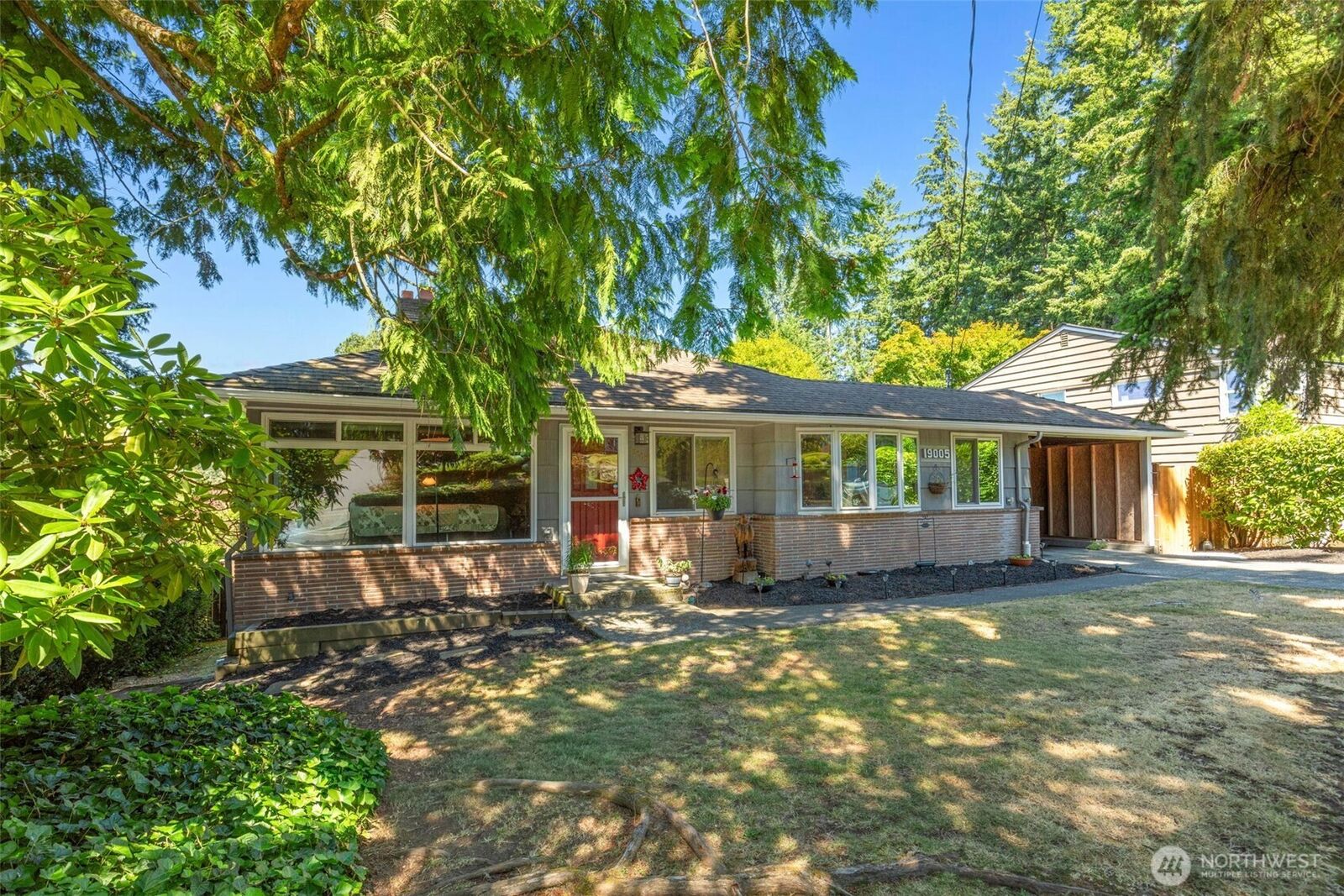 Property Photo: 19005 104th Avenue NE WA 98011