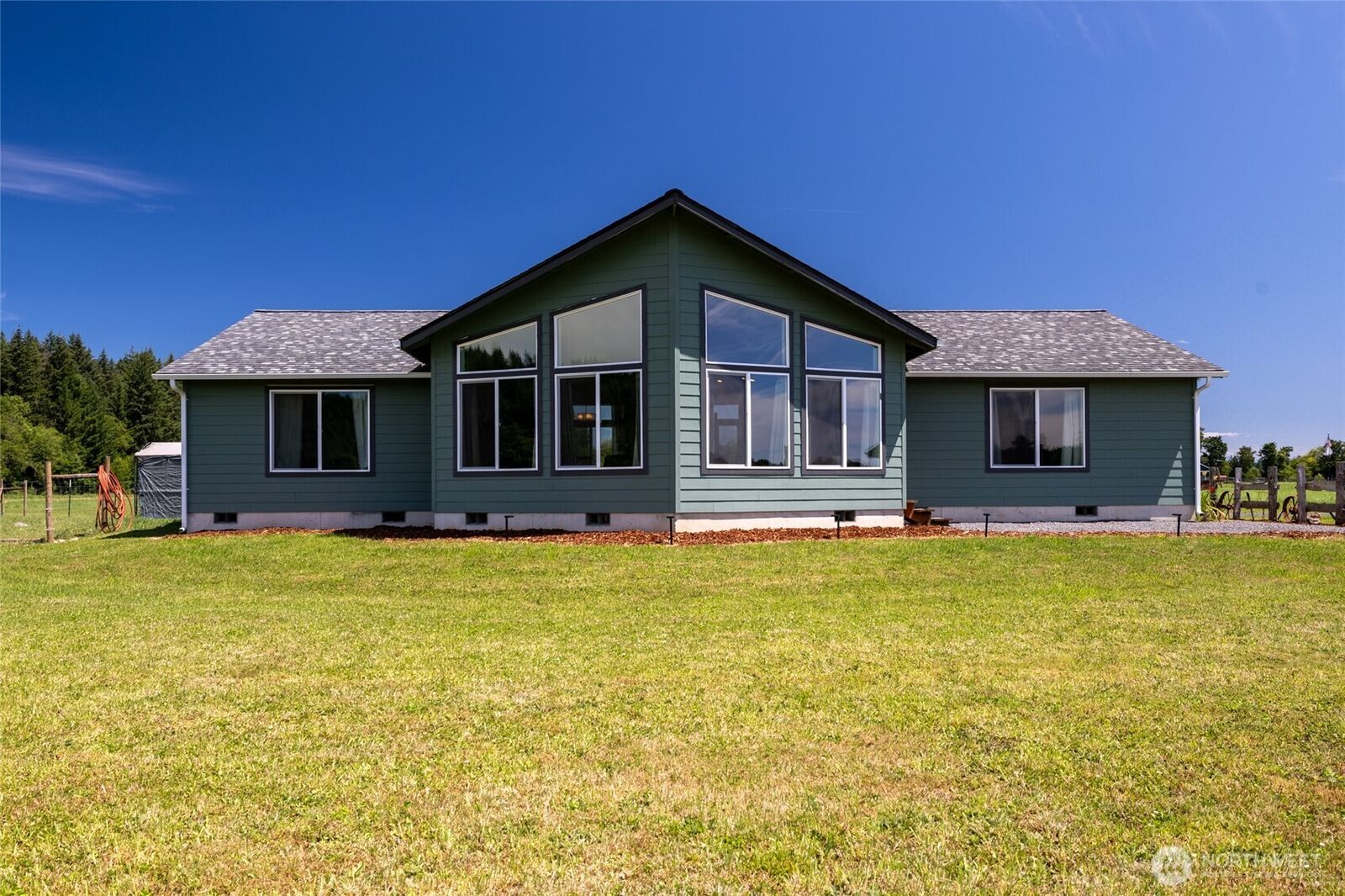 Property Photo:  125  Apple Tree Lane  WA 98570 