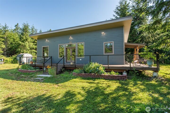 Property Photo: 1833 Eaglemount Road WA 98368