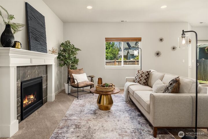 Property Photo:  213  157th Place SW  WA 98087 