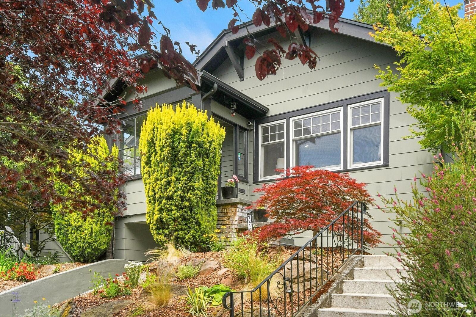 Property Photo:  1216 N 47th Street  WA 98103 