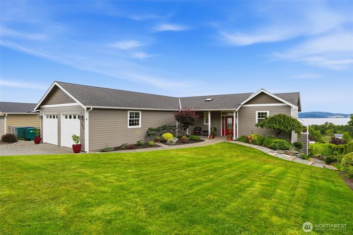 Property Photo: 784 Gladstone Drive WA 98282