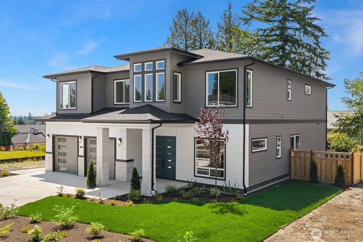 Property Photo:  465  Orcas Ave NE  WA 98059 
