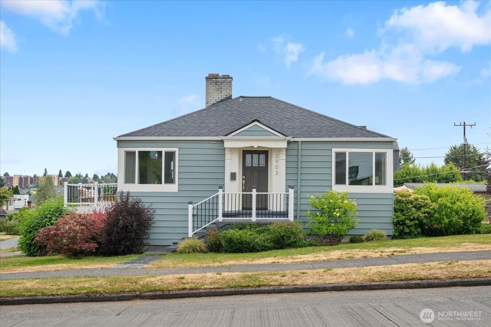 Property Photo:  3903 SW Dakota Street  WA 98116 