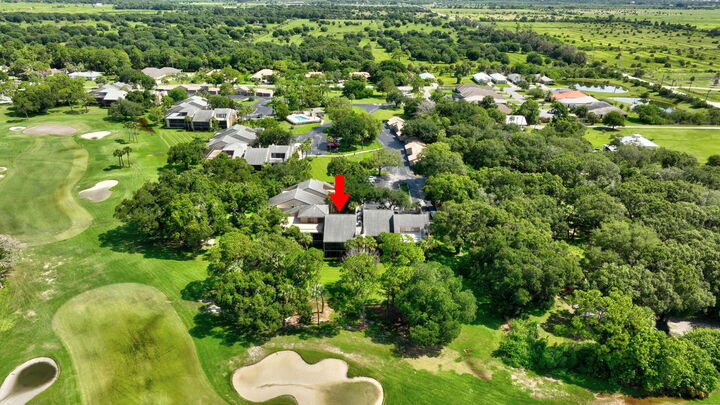 Property Photo: 9460 Meadowood Drive 104 FL 34951