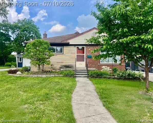 Property Photo:  574 Auburn Street  MI 48170 