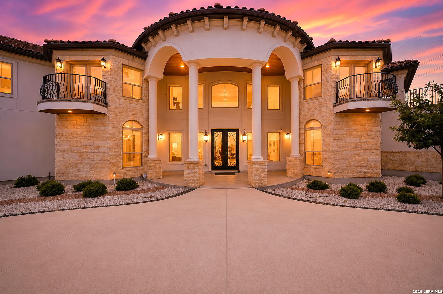 Property Photo:  423 Tulorosa Rdg  TX 78023 