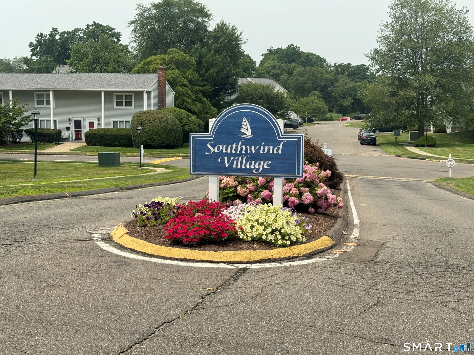 Property Photo:  31 Carriage Drive 31  CT 06460 