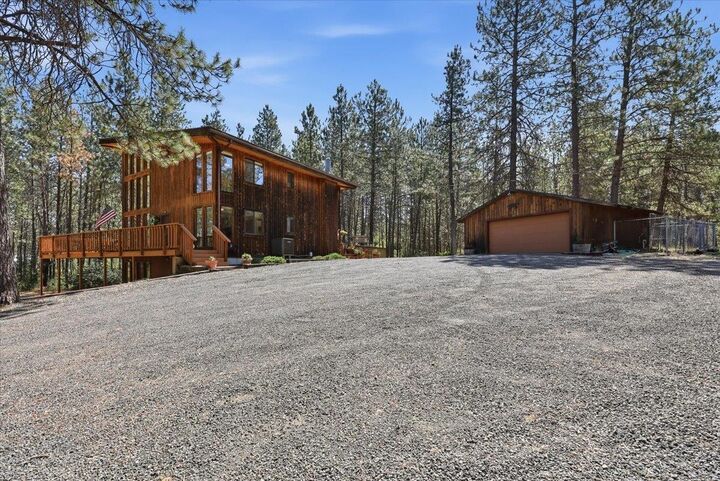 Property Photo: 4605 W Pinto Rd WA 99004