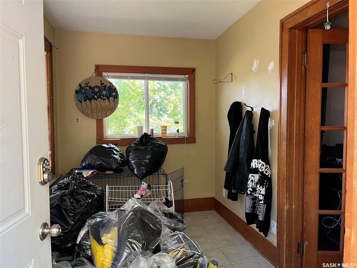 Property Photo: 1027 7th Avenue NE SK S6H 1M9