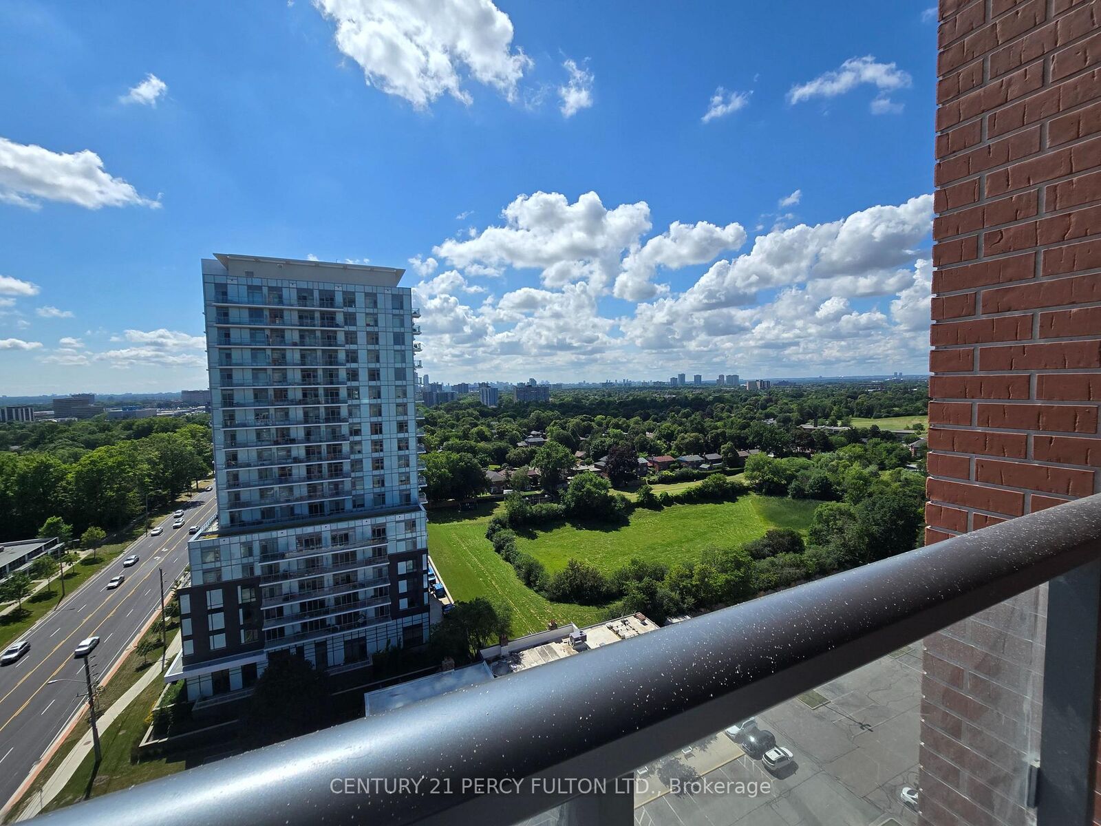 Property Photo: 3260 Sheppard Avenue E 1501 ON M1T 0B5