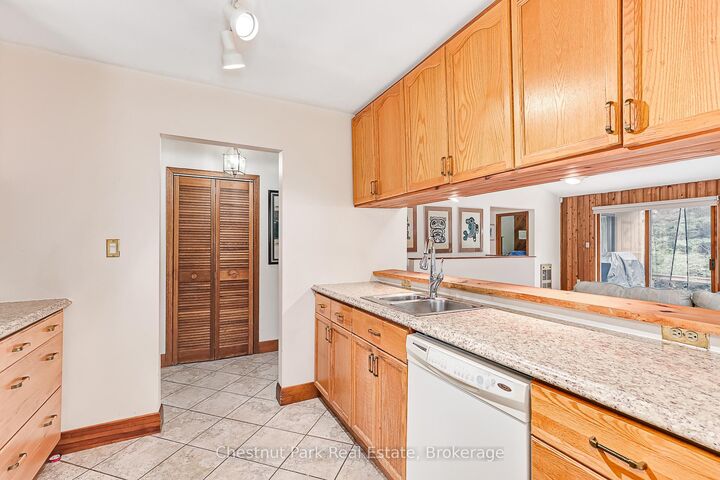 Property Photo: 138 Kionontio Trail ON L9Y 0R6